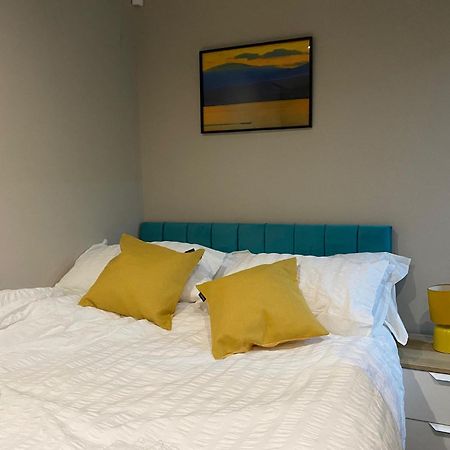 Stunning King Suite Apartment In The Heart Of Leeds City Center Exterior foto