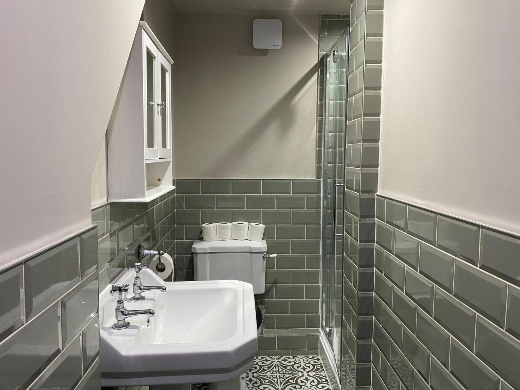 Stunning King Suite Apartment In The Heart Of Leeds City Center Exterior foto